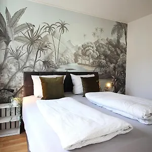 Apartment Ruhe Im Zentrum Privatparkplatz&panorama-erker, Wurzburg