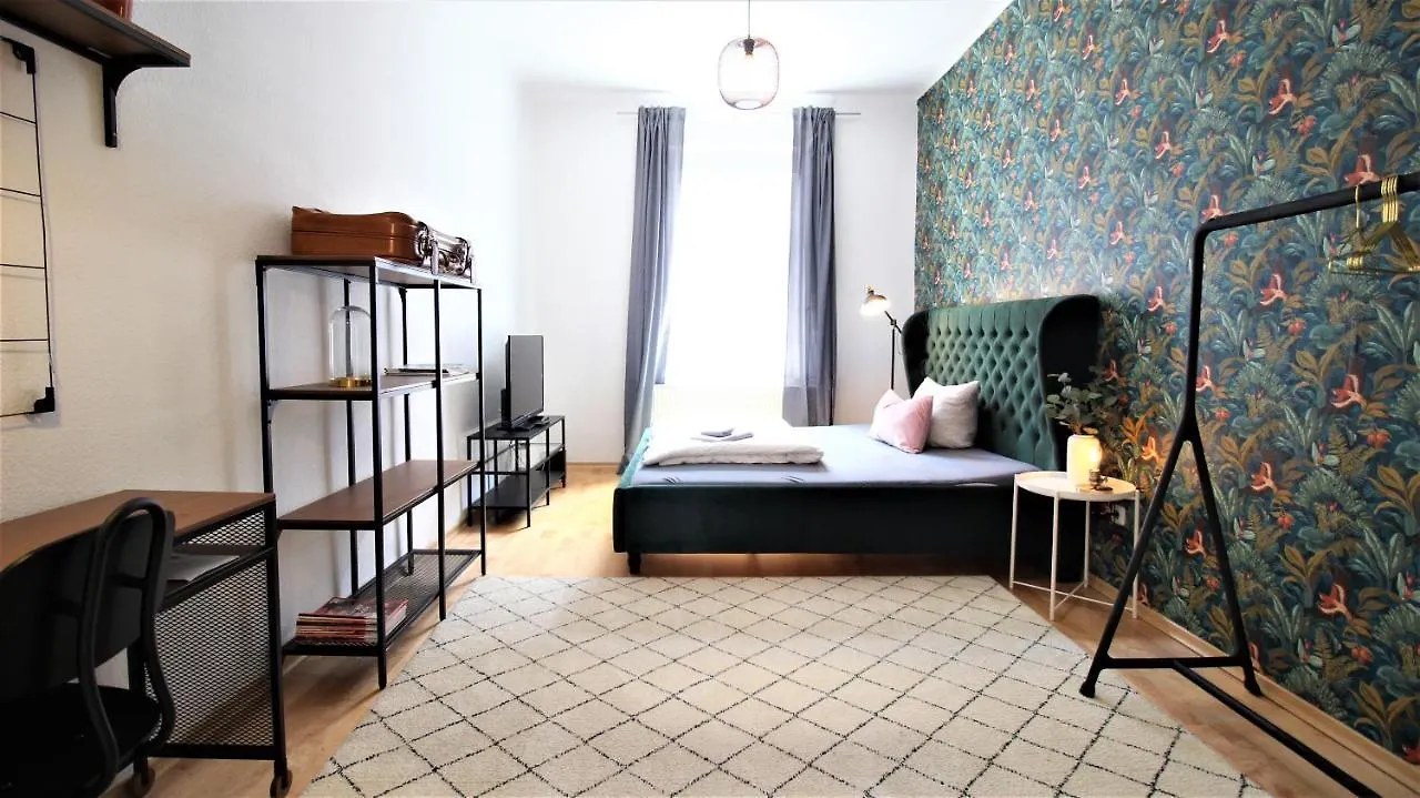 Homie Stay Schiestlstrasse - Moderne Altbauapartments, Nahe Stadtzentrum & Weinberge Wurzburg 0*,