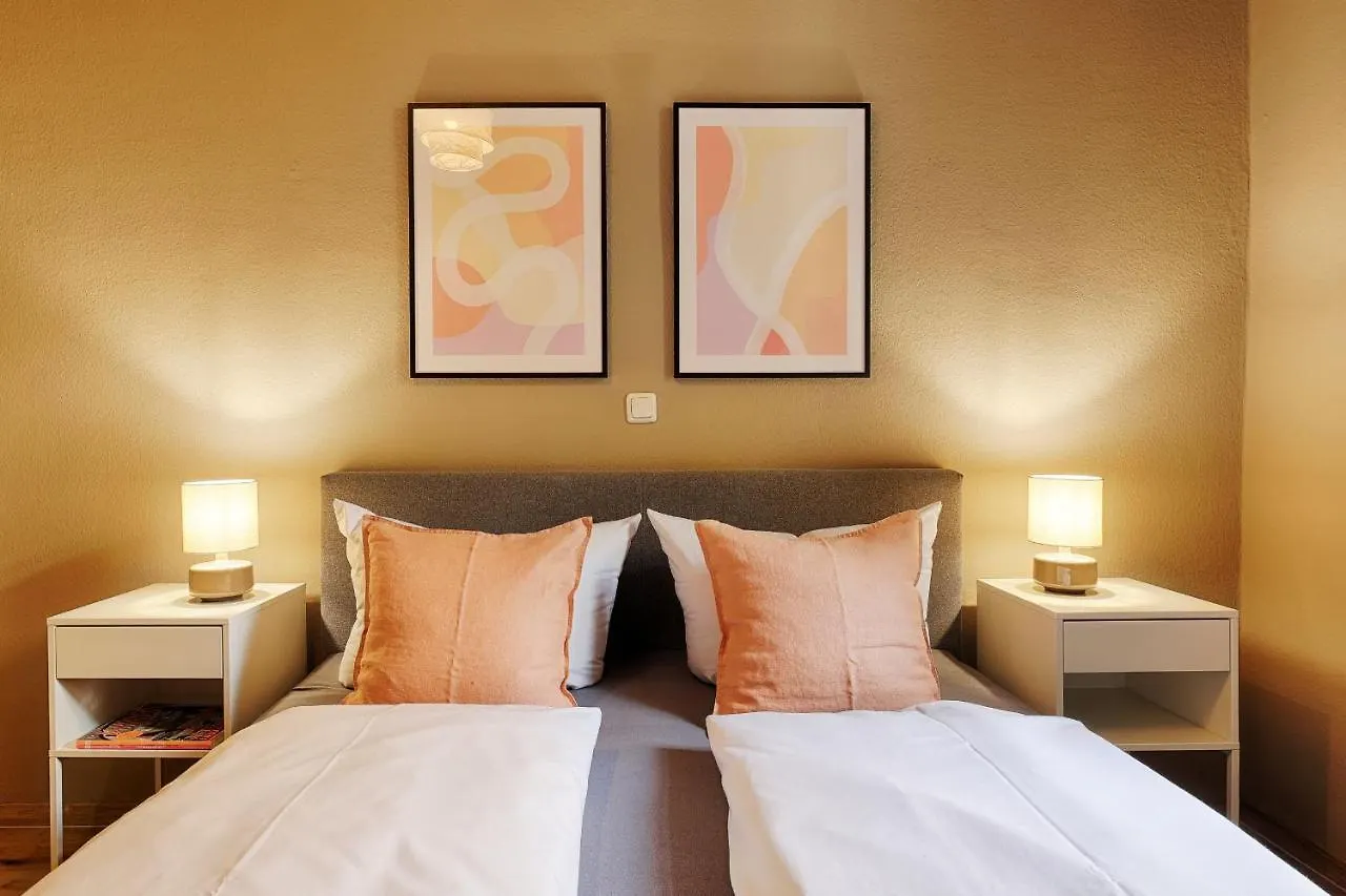 Homie Stay Schiestlstrasse - Moderne Altbauapartments, Nahe Stadtzentrum & Weinberge Wurzburg